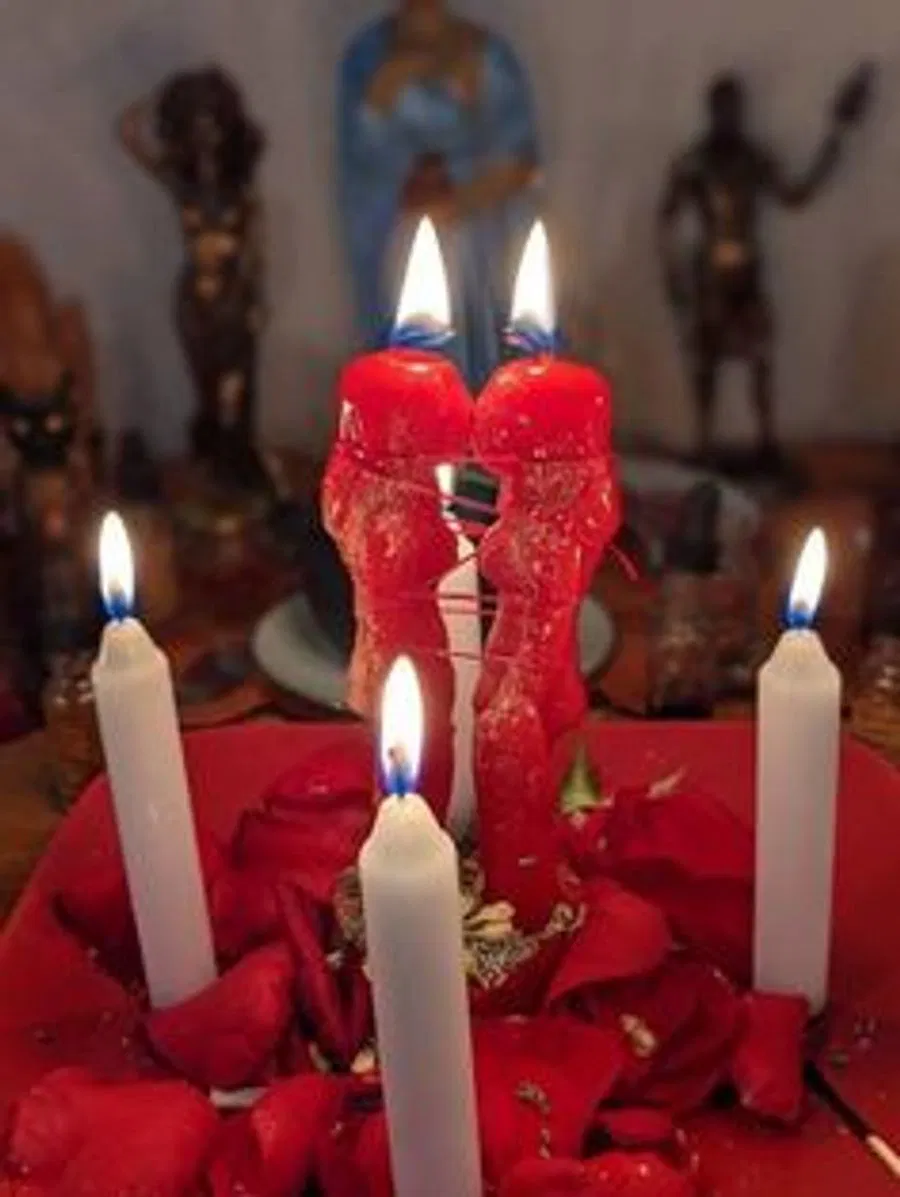 Voyance Amoureuse – Découvrez la Vérité sur Vos Sentiments et Votre Destinée